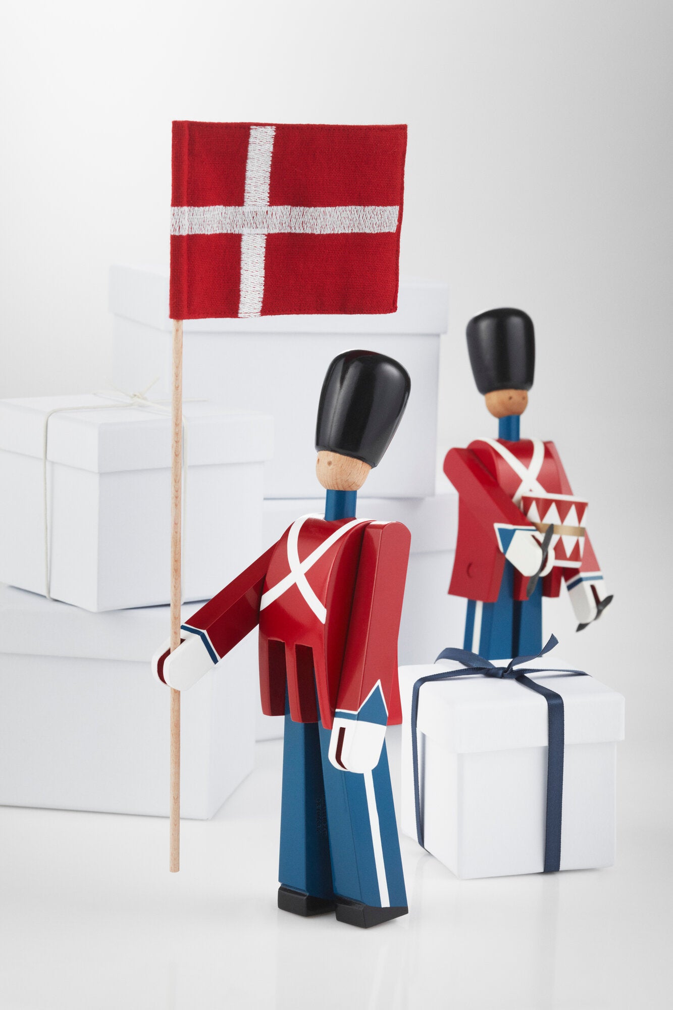 Fanebærer - H22,5 cm.